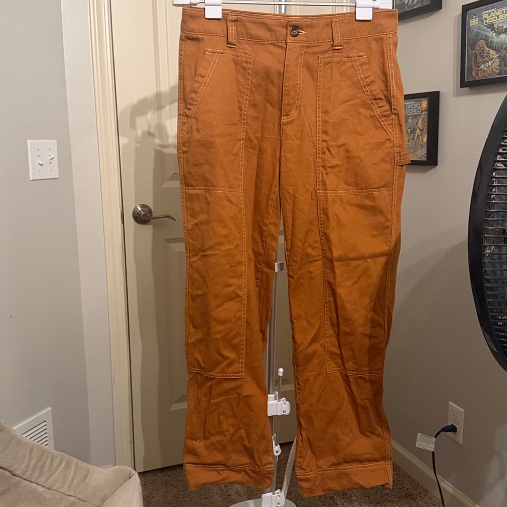 Old Navy High-Rise Straight Trousers in Brown